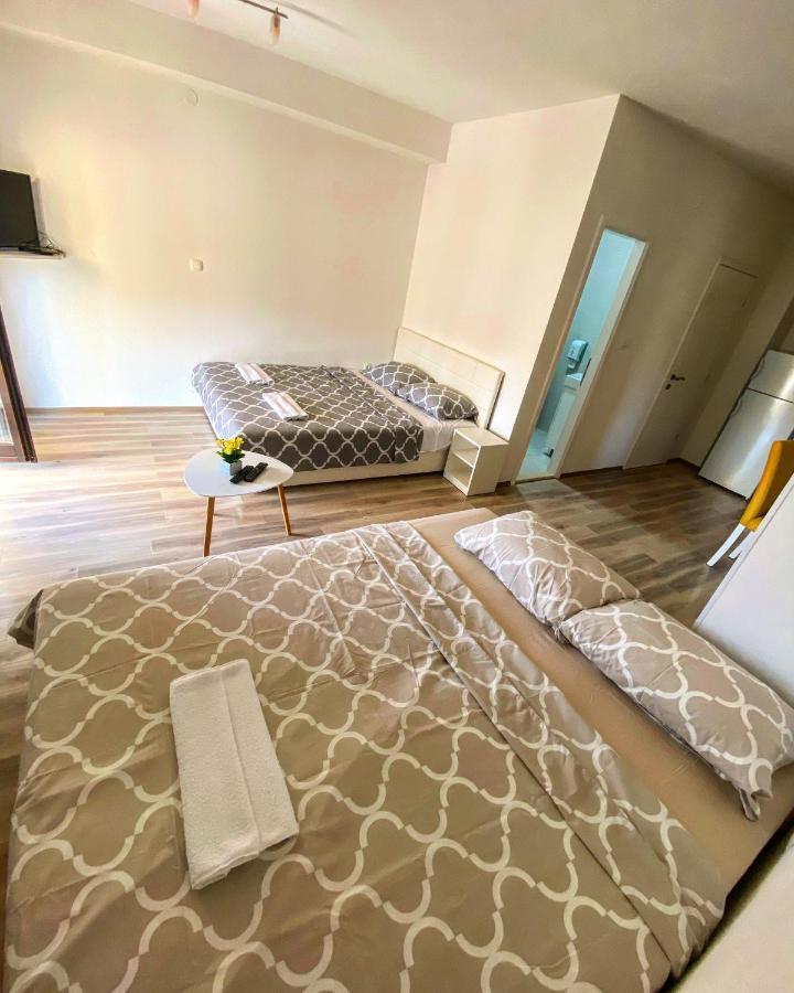 Apartmani Ivkovic+ Требинье Экстерьер фото