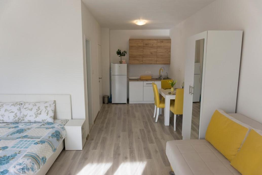 Apartmani Ivkovic+ Требинье Экстерьер фото