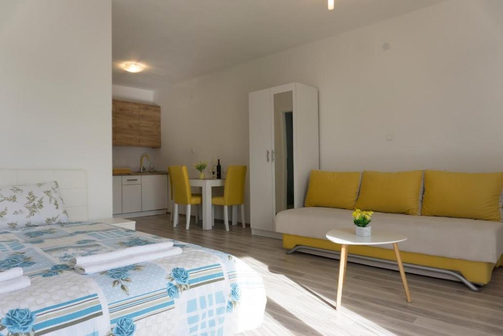 Apartmani Ivkovic+ Требинье Экстерьер фото