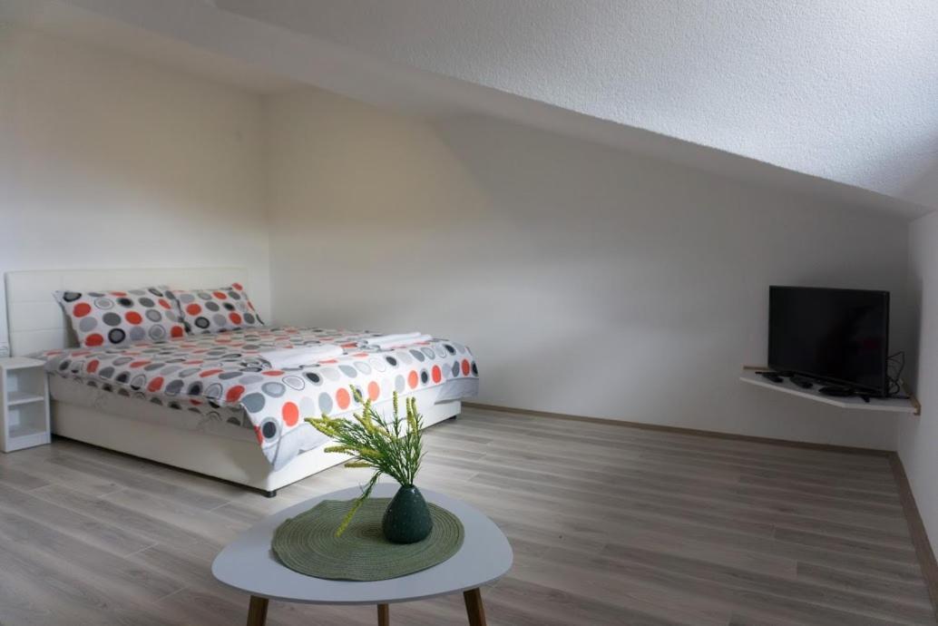 Apartmani Ivkovic+ Требинье Экстерьер фото