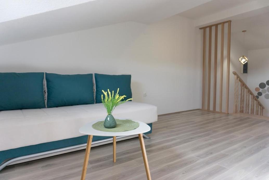 Apartmani Ivkovic+ Требинье Экстерьер фото