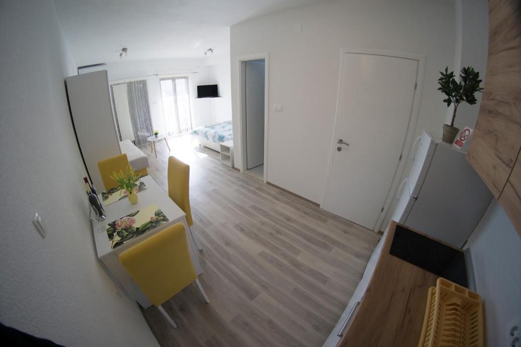 Apartmani Ivkovic+ Требинье Экстерьер фото
