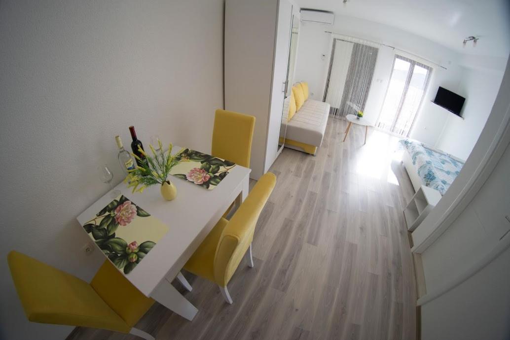 Apartmani Ivkovic+ Требинье Экстерьер фото